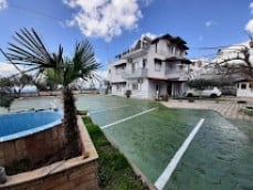 Hotel Yard Paradise